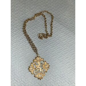 Gold Tone Dangle Lion And Pearl Necklace New